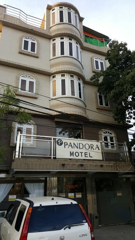 Pandora Motel 양곤 외부 사진
