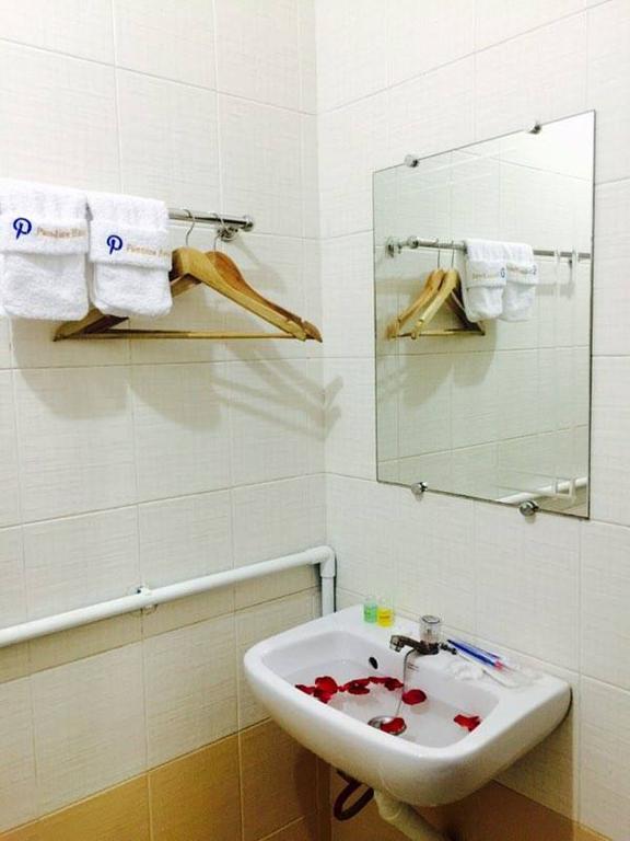 Pandora Motel 양곤 외부 사진